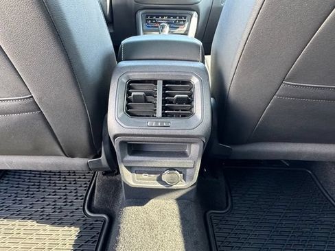 Certified 2023 Volkswagen Tiguan SE R-Line AWD/4WD image 13