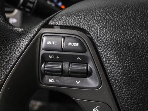 Used 2017 Kia Forte LX w/ LX Popular Package image 26