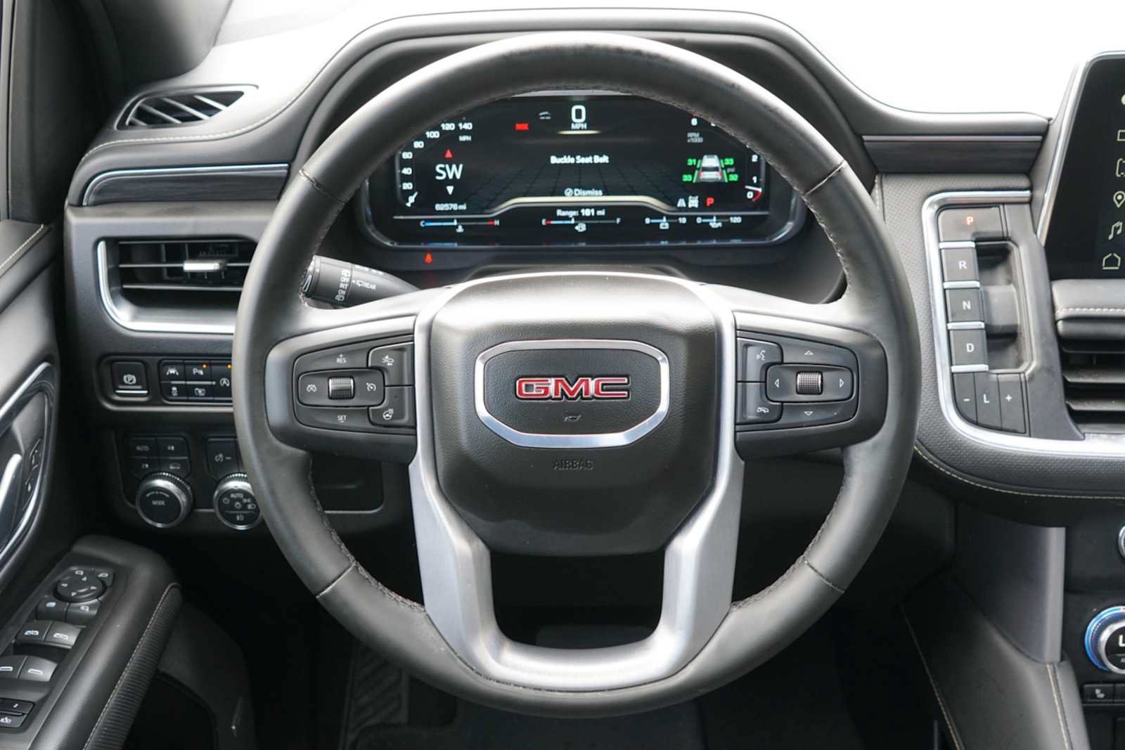 Used 2024 GMC Yukon XL SLT w/ SLT Premium Package AWD/4WD image 23