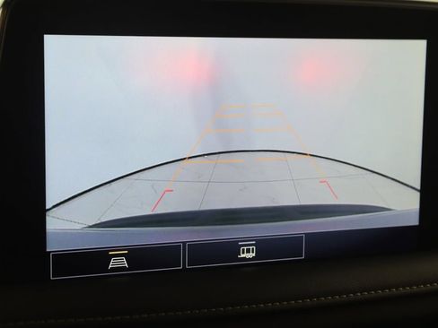 Used 2021 GMC Yukon SLT image 10