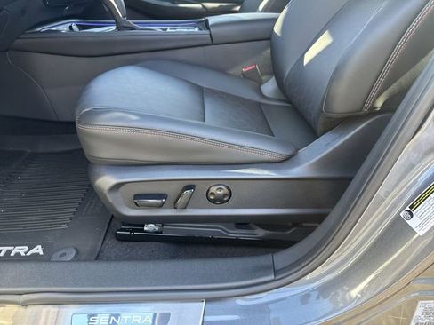 New 2026 Nissan Sentra SR w/ SR Premium Package FWD image 27
