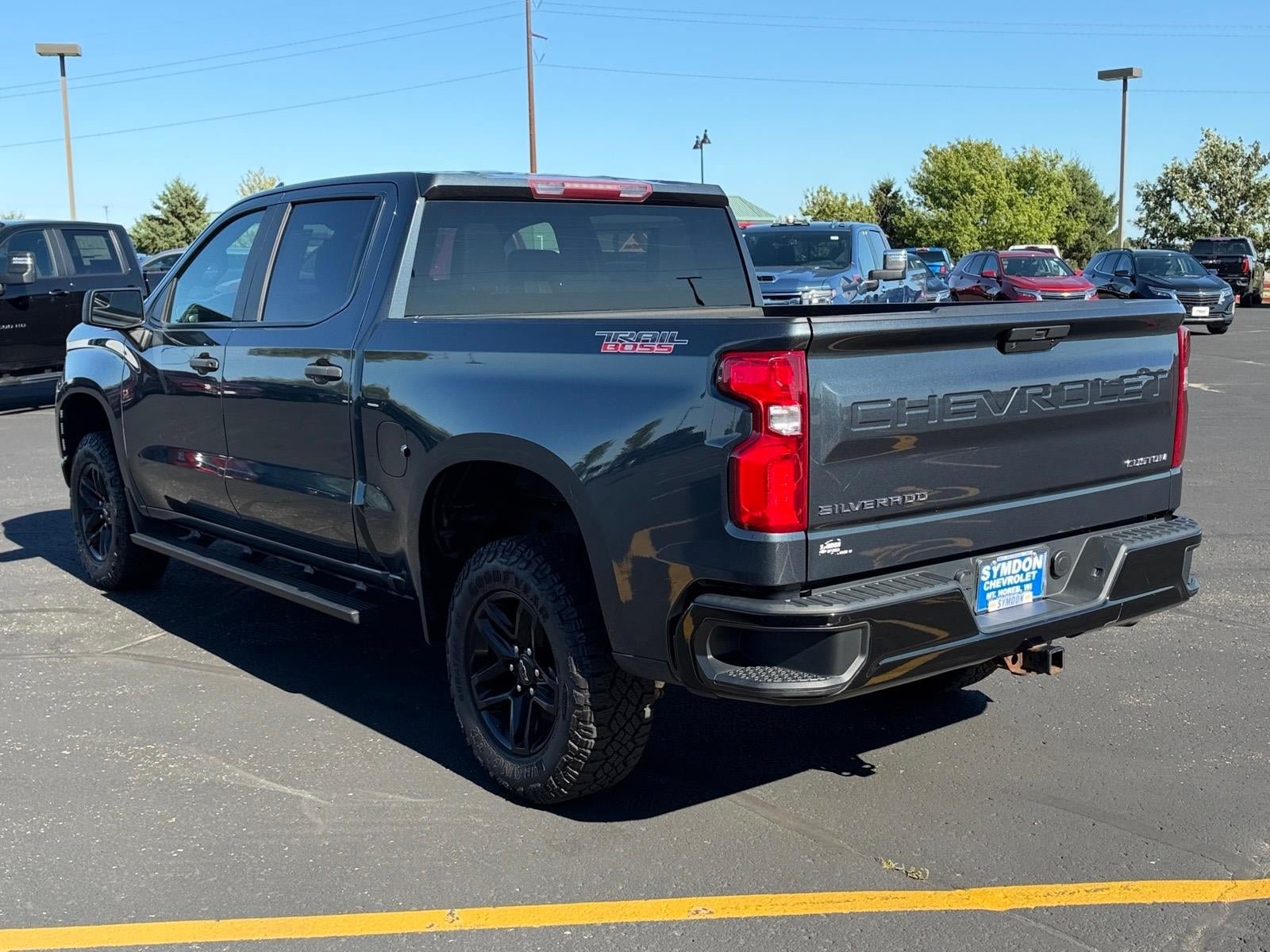 Used 2019 Chevrolet Silverado 1500 Custom Trail Boss w/ Custom Convenience Package AWD/4WD image 3