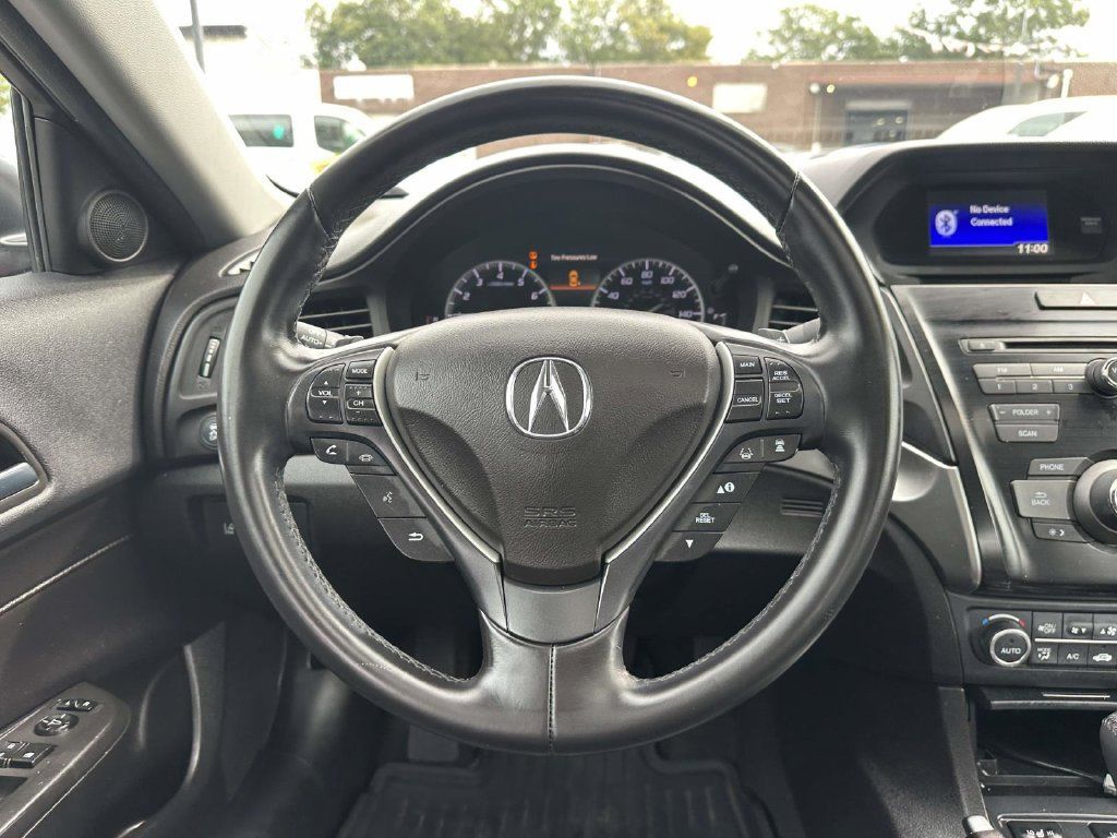 Used 2019 Acura ILX FWD image 13