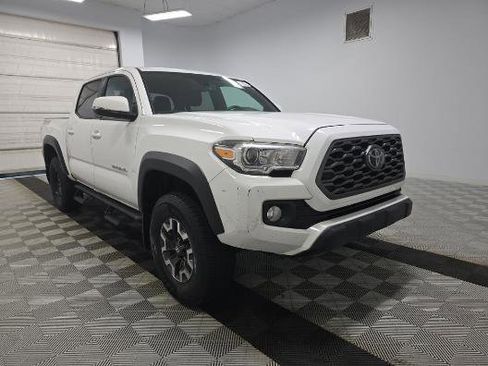 Used 2021 Toyota Tacoma TRD Off-Road image 3