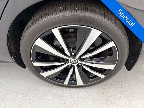 Used 2021 Nissan Altima 2.5 SR w/ SR Premium Package FWD image 6