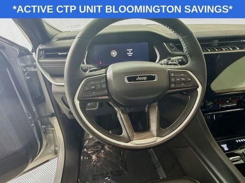 New 2025 Jeep Grand Cherokee L Limited AWD/4WD image 11