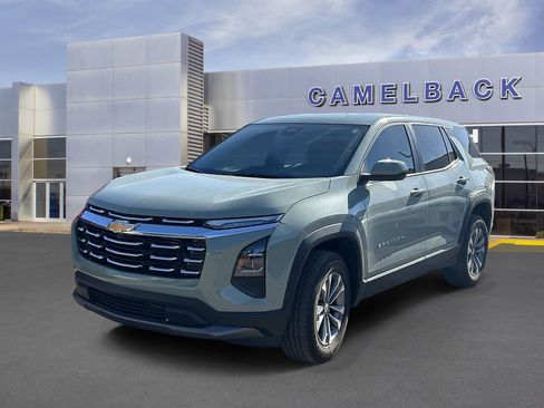 Used 2025 Chevrolet Equinox LT FWD image 4