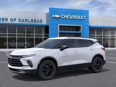 New 2026 Chevrolet Blazer LT w/ Midnight/Sport Edition image 2