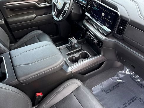 Used 2023 Chevrolet Silverado 1500 LTZ image 16