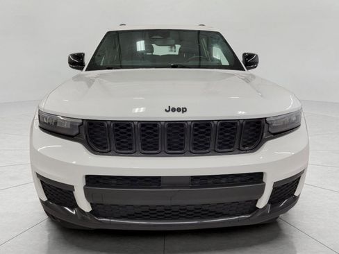 Used 2021 Jeep Grand Cherokee L Laredo AWD/4WD image 14
