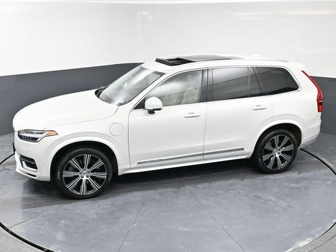 Used 2023 Volvo XC90 T8 Plus w/ Protection Package Premier image 49
