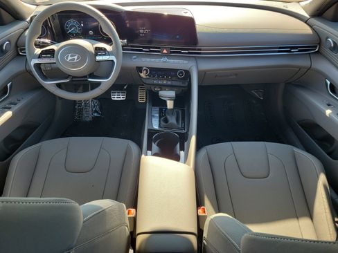 New 2026 Hyundai Elantra SEL FWD image 9