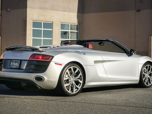 Used 2011 Audi R8 V10 image 9
