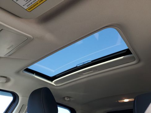 Used 2022 Ford EcoSport SE w/ SE Convenience Package image 32