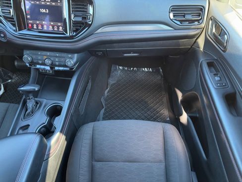 Used 2023 Dodge Durango GT image 17