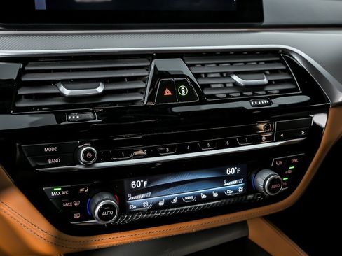 Used 2020 BMW M5 w/ Executive Package image 35