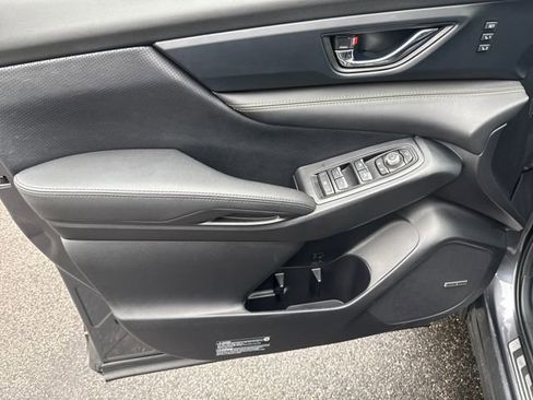 Used 2025 Subaru Ascent Bronze Edition image 10