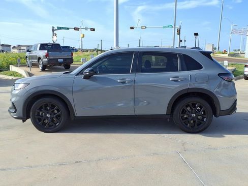 Used 2023 Honda HR-V Sport image 4