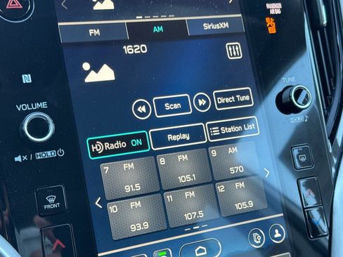 Used 2025 Subaru Outback Premium image 21