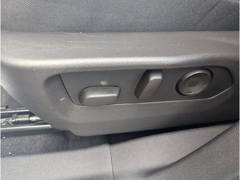 Used 2024 Buick Envision Preferred AWD/4WD image 17