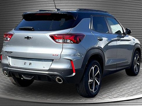 Used 2023 Chevrolet TrailBlazer RS w/ Convenience Package image 6