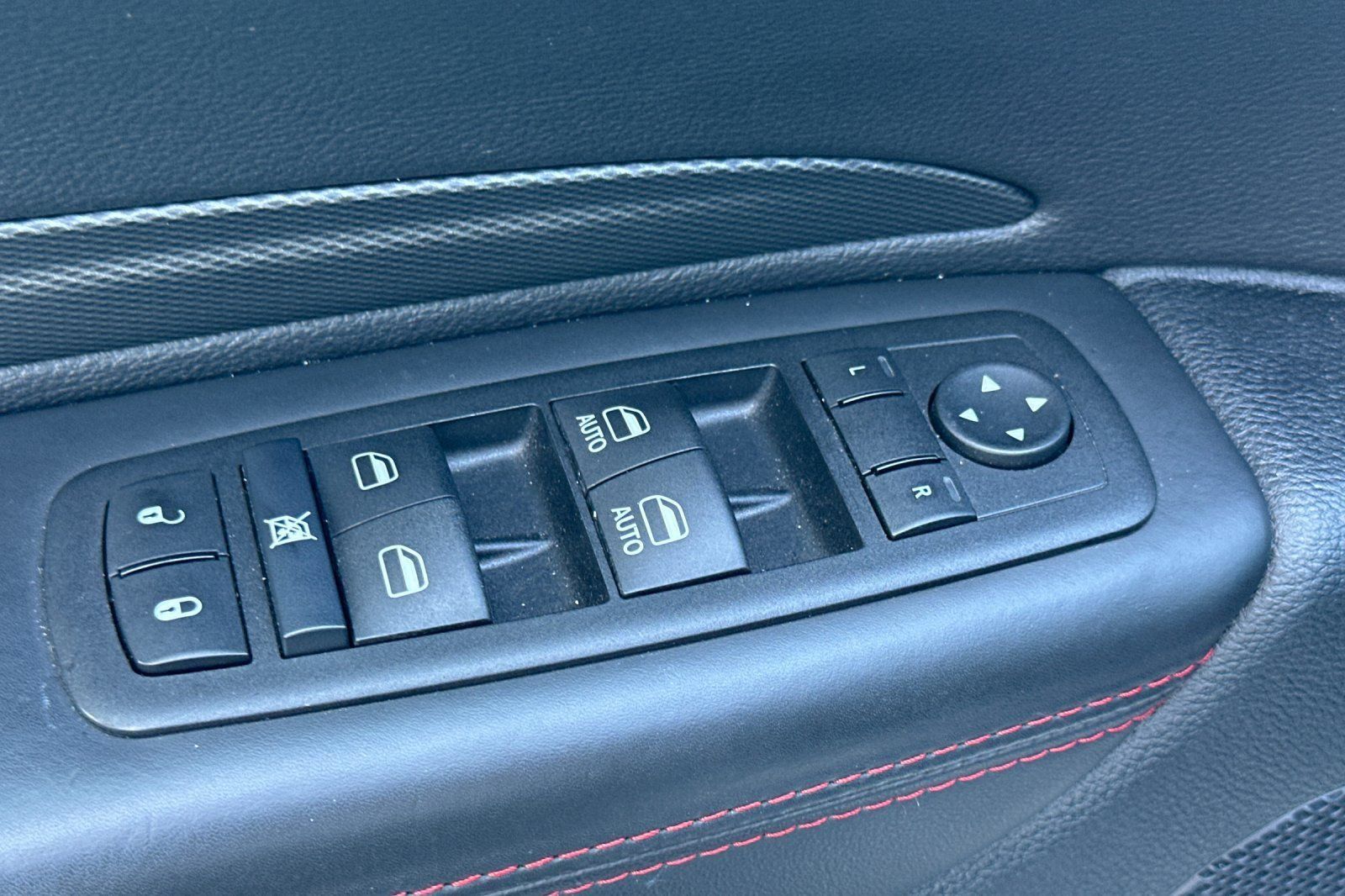 Used 2024 Dodge Durango GT AWD/4WD image 12