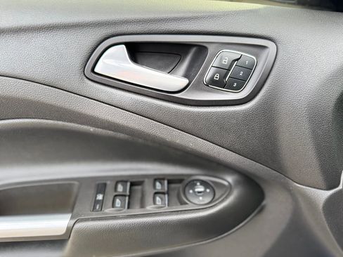 Used 2013 Ford Escape SEL image 28