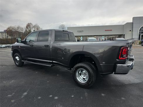 New 2026 RAM 3500 Tradesman image 6