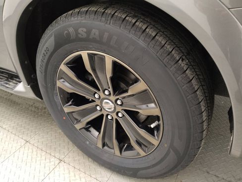 Used 2018 Nissan Armada Platinum w/ Captain Seat Package RWD image 31