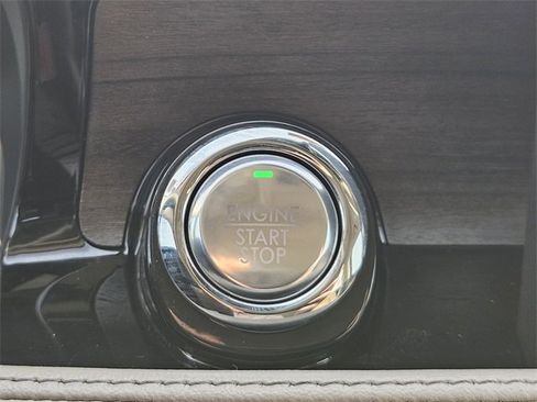 Used 2022 Lincoln Corsair Reserve w/ Equipment Group 201A image 21