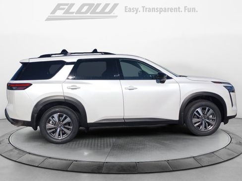 New 2026 Nissan Pathfinder SL FWD image 8