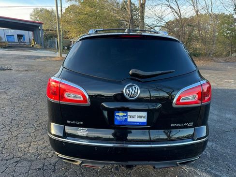 Used 2017 Buick Enclave Leather image 4