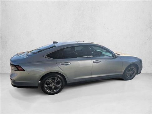 Used 2024 Honda Accord EX image 4