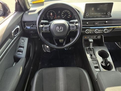 Used 2025 Honda Civic Sport image 12