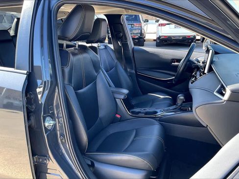 Used 2024 Toyota Corolla XLE image 9