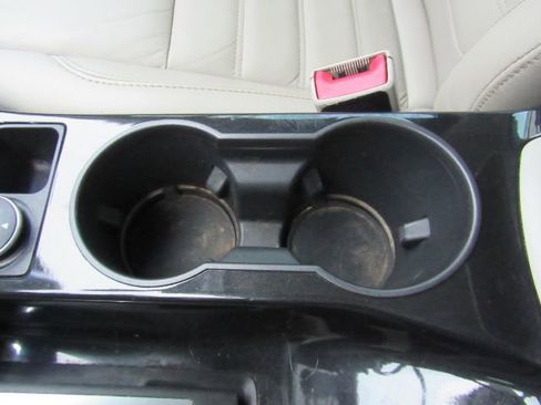 Used 2017 Ford C-MAX Titanium w/ Equipment Group 301A image 52