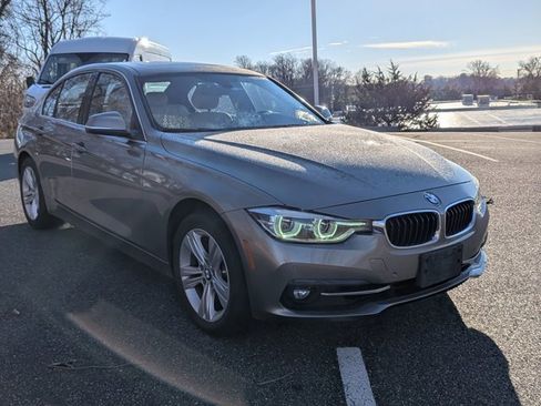 Used 2017 BMW 330i xDrive Sedan image 3