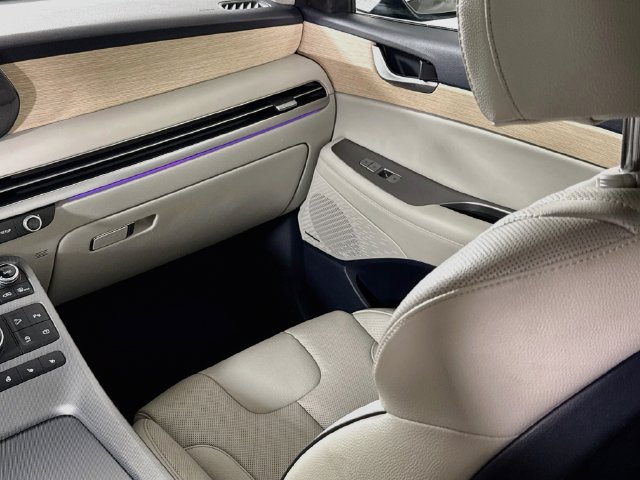 Certified 2024 Hyundai Palisade Limited AWD/4WD image 27