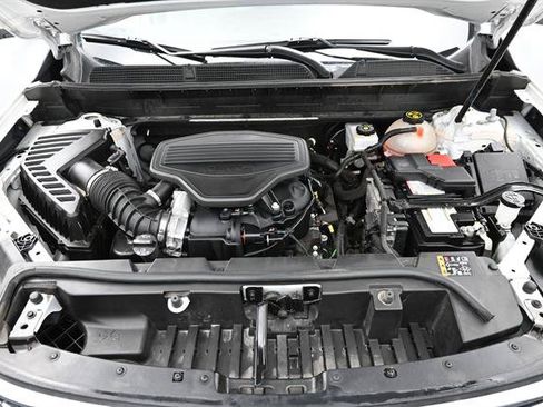 Used 2021 GMC Acadia SLT FWD image 19
