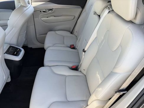 Used 2023 Volvo XC90 B5 Core w/ Protection Package Premier AWD/4WD image 18