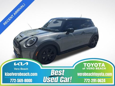 Used 2023 MINI Cooper S image 1