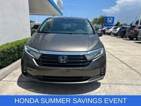 Used 2022 Honda Odyssey EX image 2
