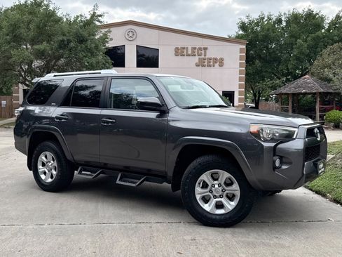 Used 2018 Toyota 4Runner SR5 image 1
