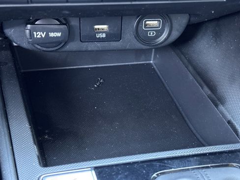 Certified 2022 Hyundai Elantra SEL w/ Preferred Accessory Package image 24