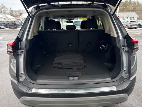 Used 2023 Nissan Rogue SV image 21