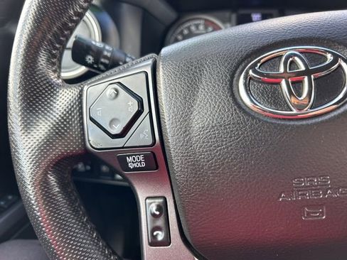 Used 2022 Toyota Tacoma TRD Sport image 20