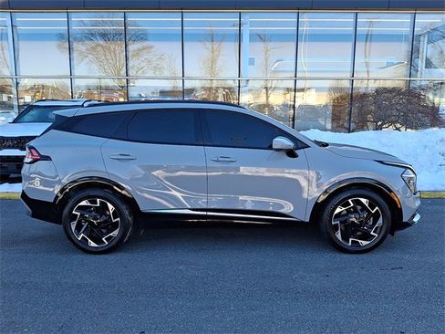 Certified 2023 Kia Sportage SX image 7