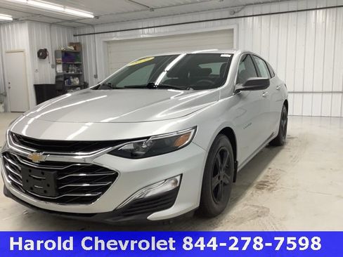 Used 2020 Chevrolet Malibu LS image 3