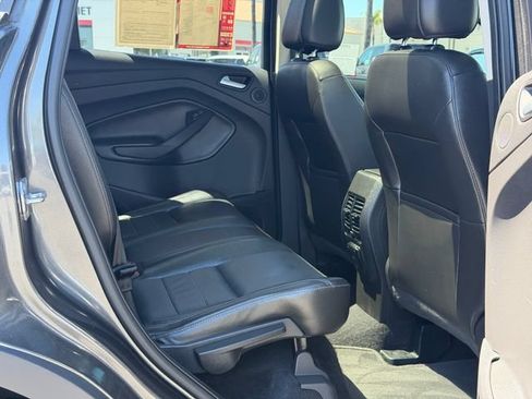 Used 2015 Ford Escape Titanium FWD image 21