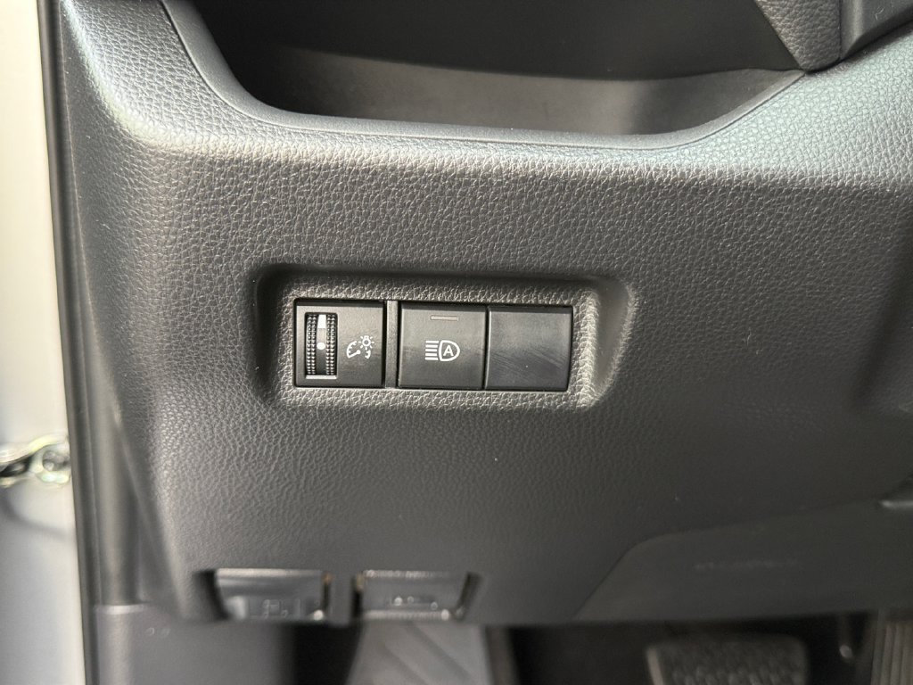 Used 2019 Toyota RAV4 XLE FWD image 20